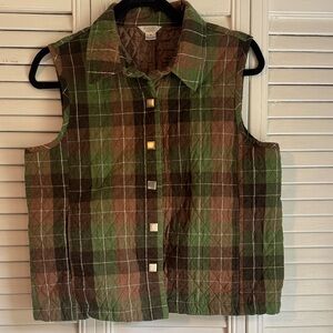 Quilted Plaid Sleeveless Vest in Green and Brown